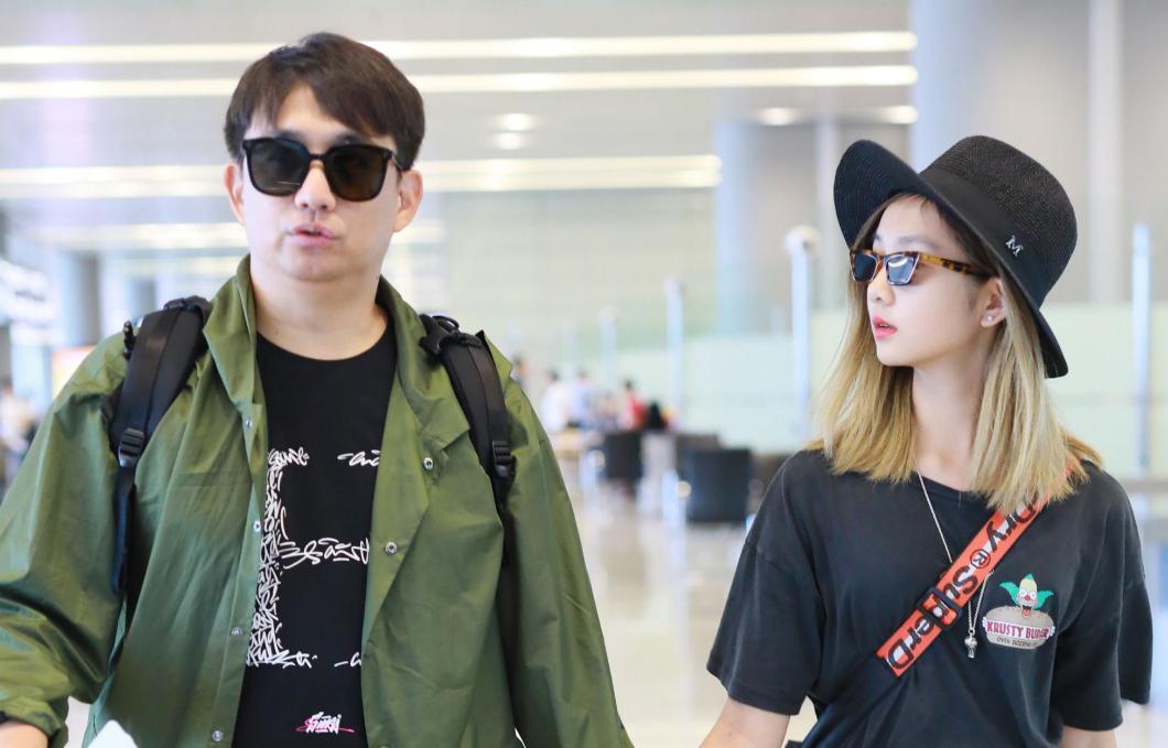 黄磊孙莉盛世美颜,黄磊黄多多孙莉长腿短发