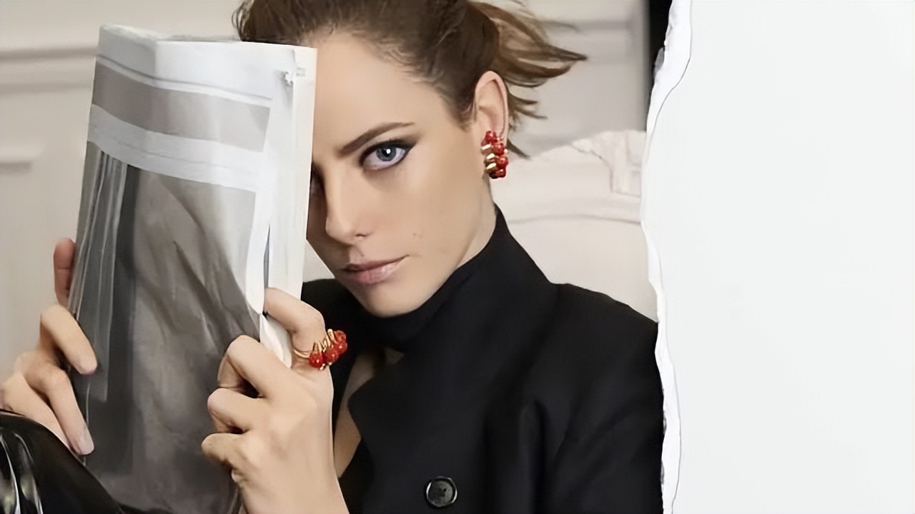 蕾哈娜从贫穷女孩到天王巨星,蕾哈娜从村姑到潮流女王