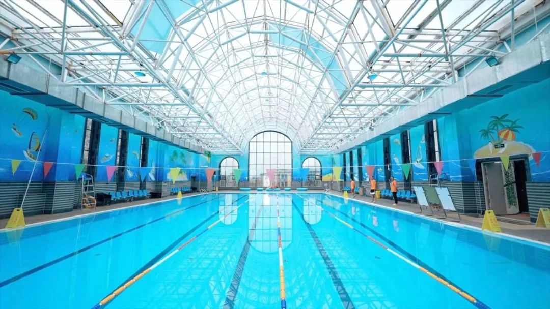 赴一场天然温泉之旅,温泉之旅享受温暖与放松