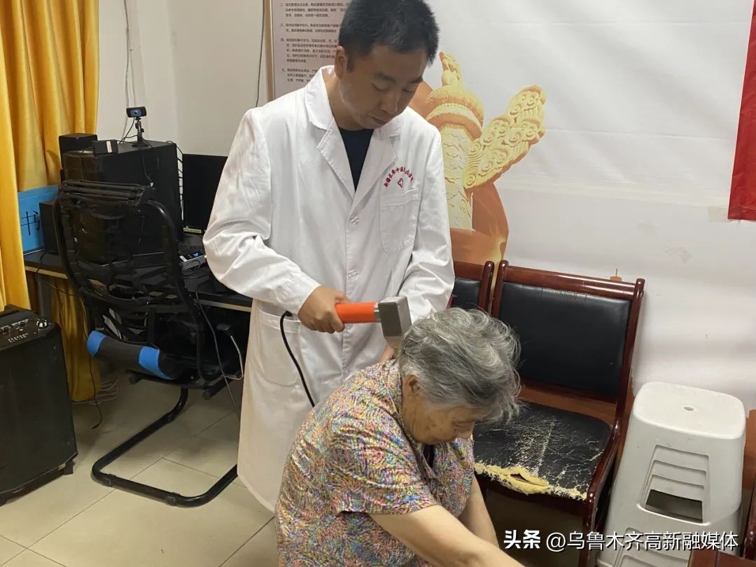 惠民服务送健康爱心义诊暖民心,我为群众办实事健康义诊