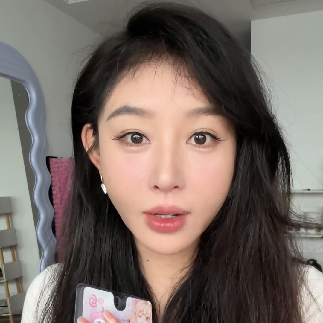 第一次自己尝试假睫毛,第一次尝试狐系假睫毛