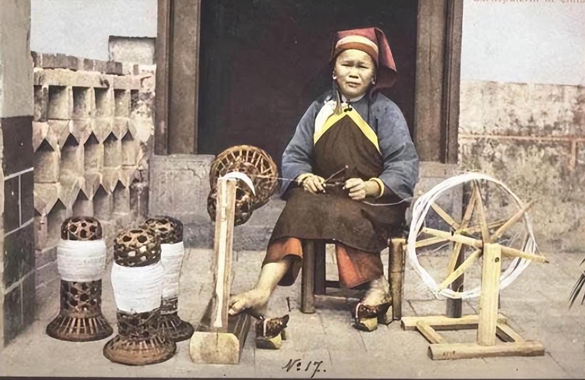 经典老照片奥巴马,奥巴马年轻篮球照片