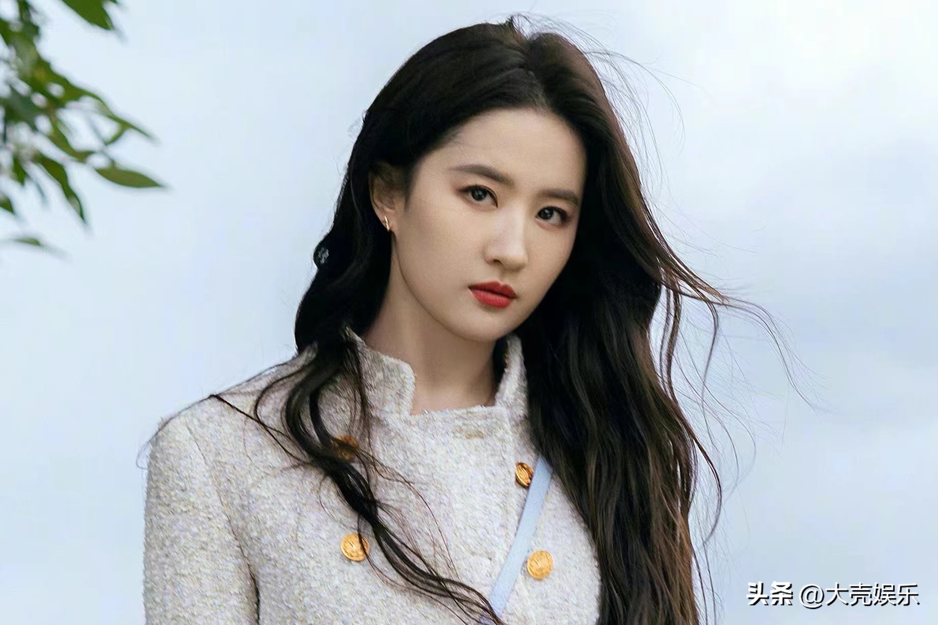 刘亦菲为唐嫣庆生几次,刘亦菲连续几年为唐嫣庆生