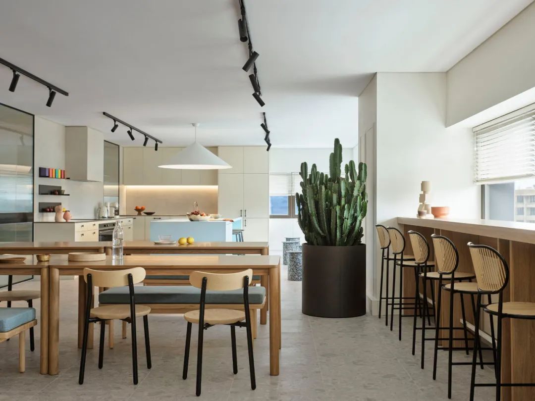 蓝橙色彩构成,活力橙配色装修