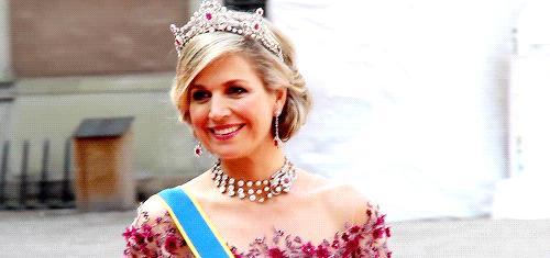 没有大宝石,难比王室大王冠!但这些贵族小清新王冠还是很好看