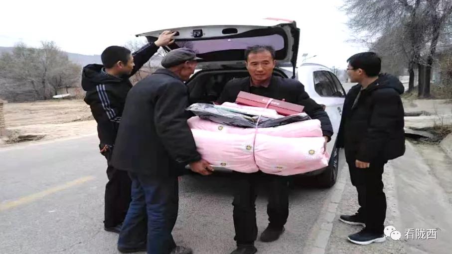 我为群众办实事倾听心声解难题,我为群众办实事真情服务暖人心