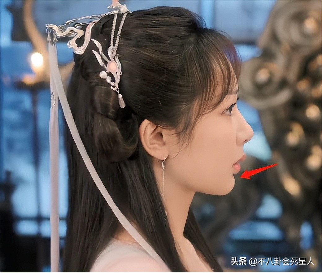 杨紫王一博对比照,杨紫王一博对比