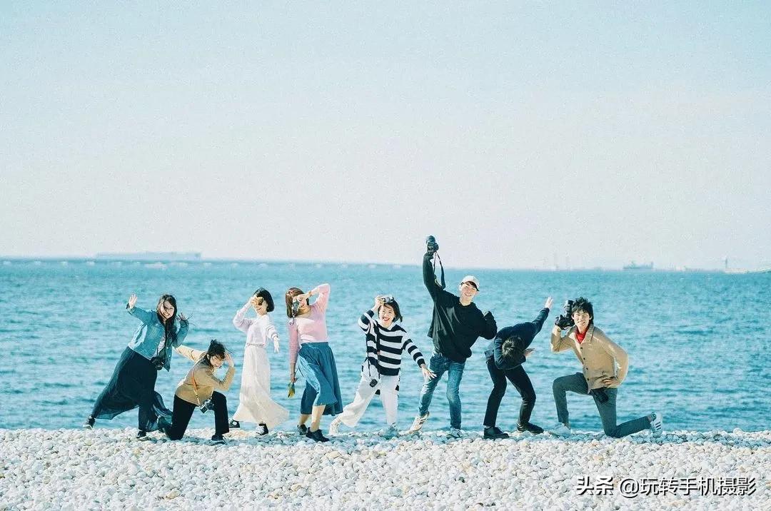 不露脸和朋友拍氛围感视频,如何不尴尬的要合照