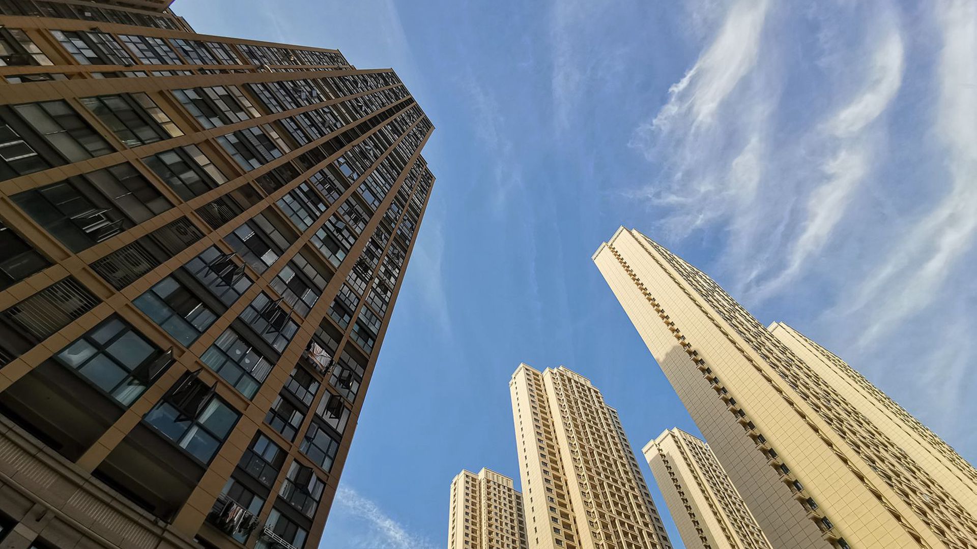 躺平还是清零？从经济的角度分析疫情的影响