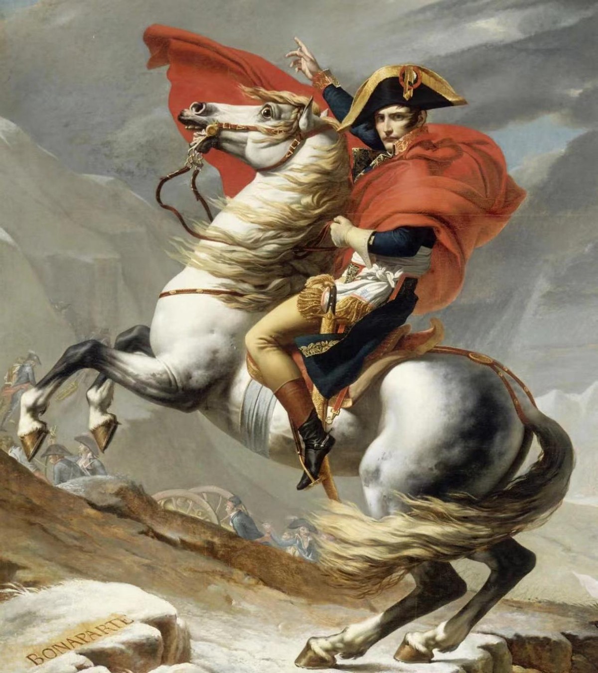 拿破仑对俄国引发战争,主要运用了什么战术?