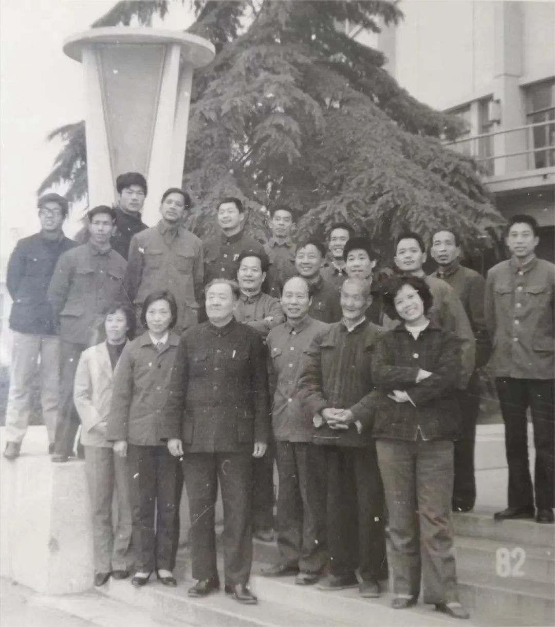 杨清江|钟情于故事，谋篇布局匠心独运，尽显大师功力！