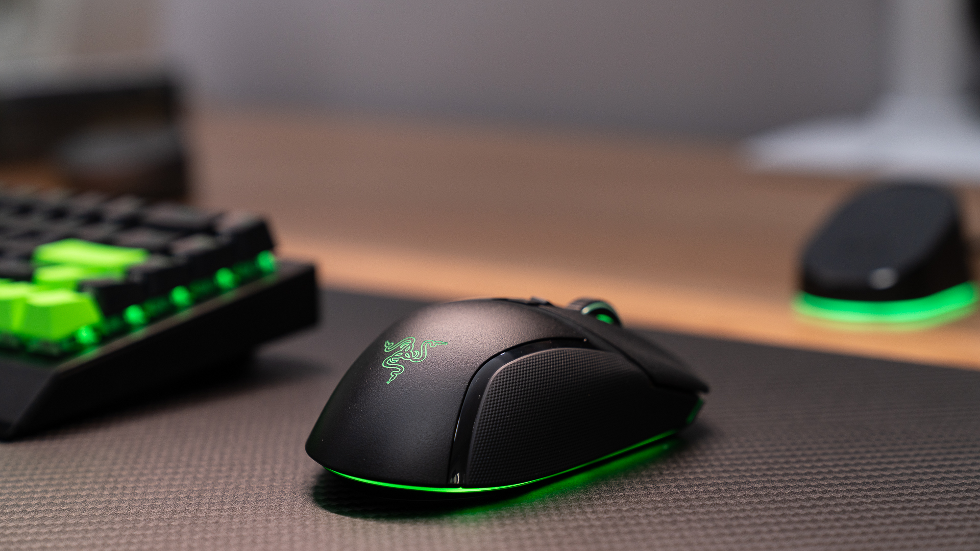 颜值高性能好的雷强竿,雷蛇巴塞利斯蛇v3值不值得入手