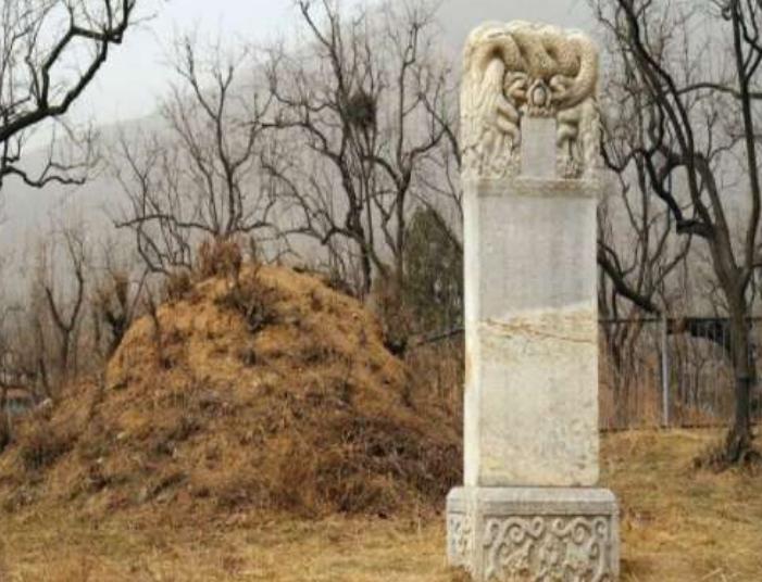 墓碑上显考祖什么意思,故显考妣的读音及意思视频