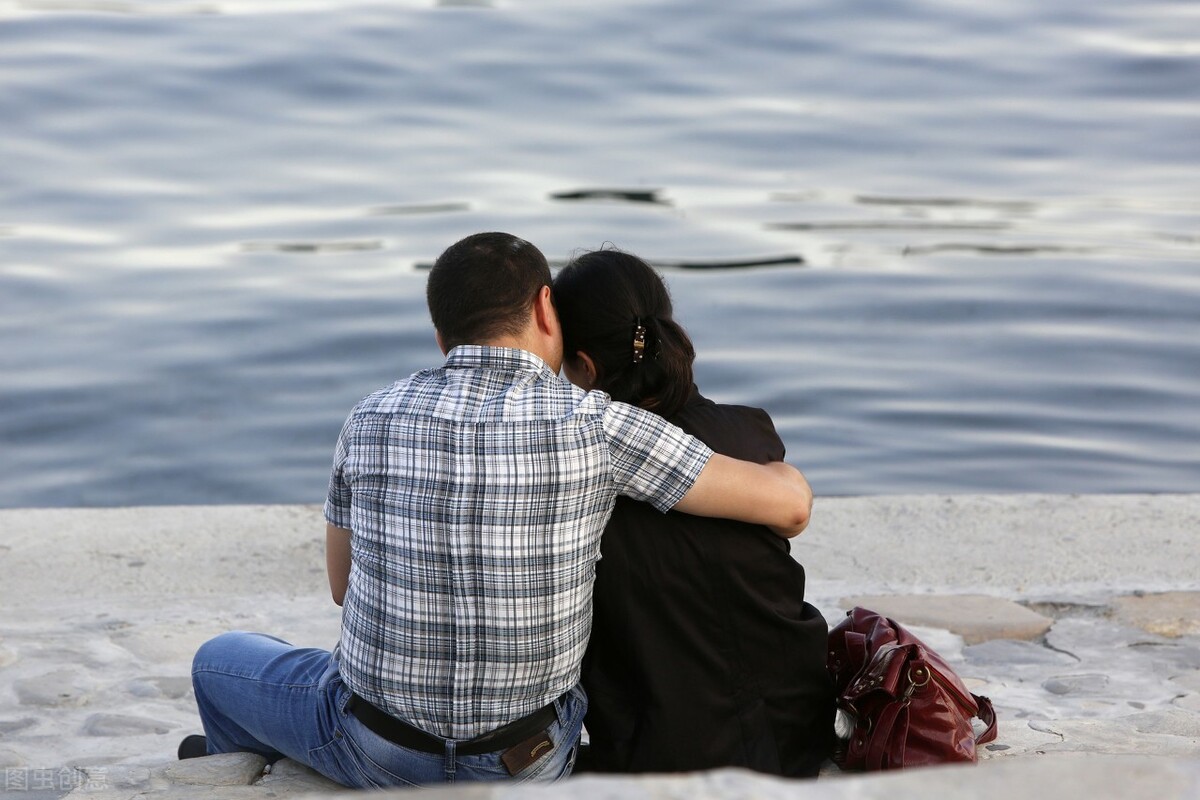 对爱情总怀着向往，但每次都很快就陷进去也很快结束，为什么？