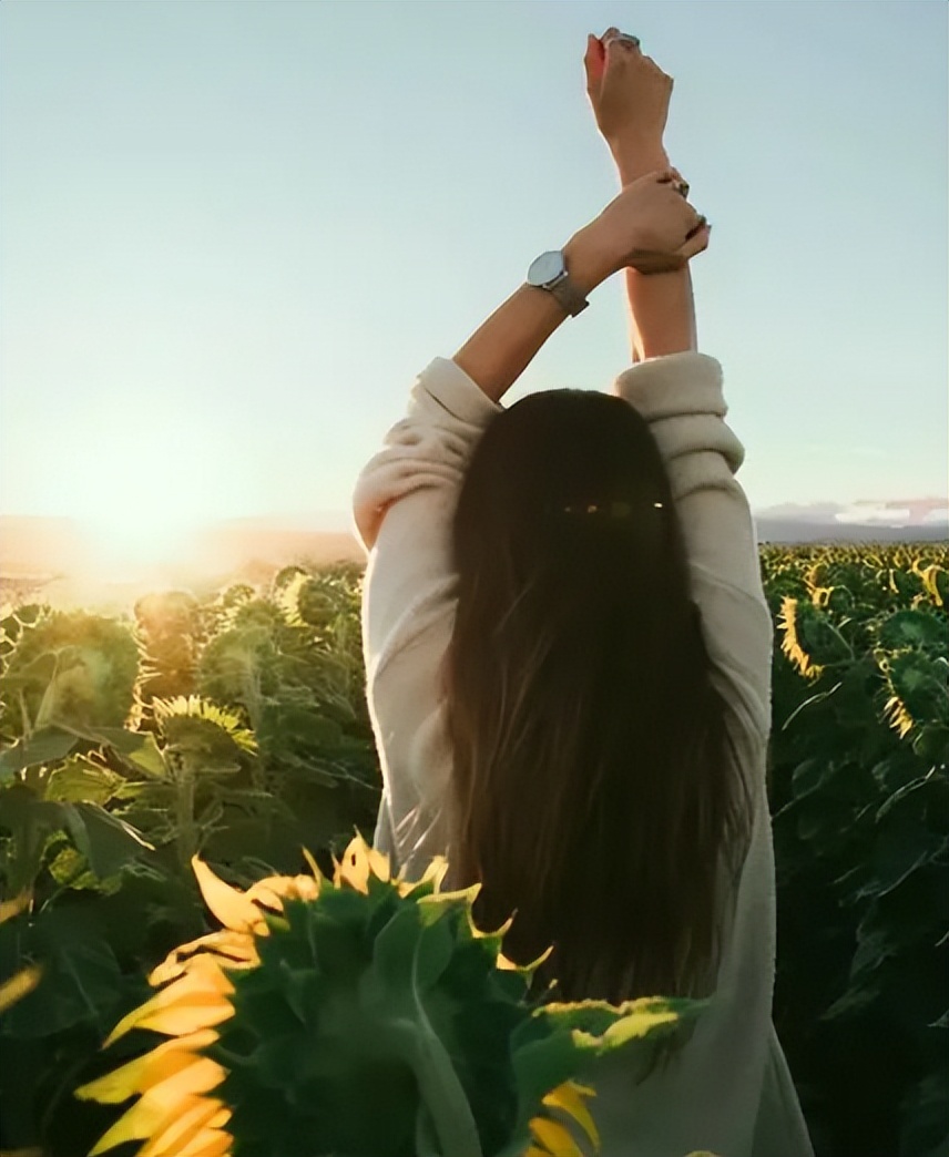 83岁老人肝癌晚期治疗,67岁大妈肝癌晚期不治疗