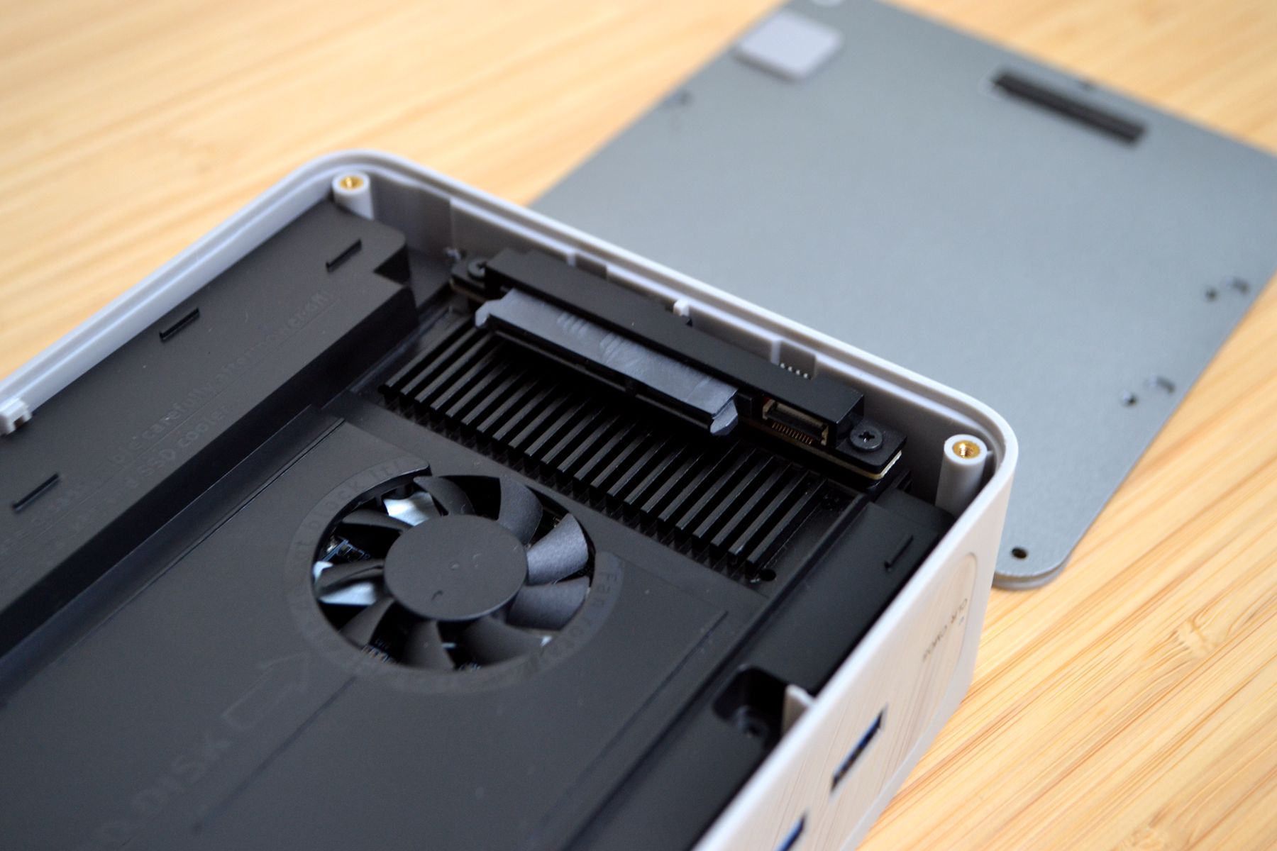 跑分百万2000左右手机,零刻ser5max鲁大师跑分