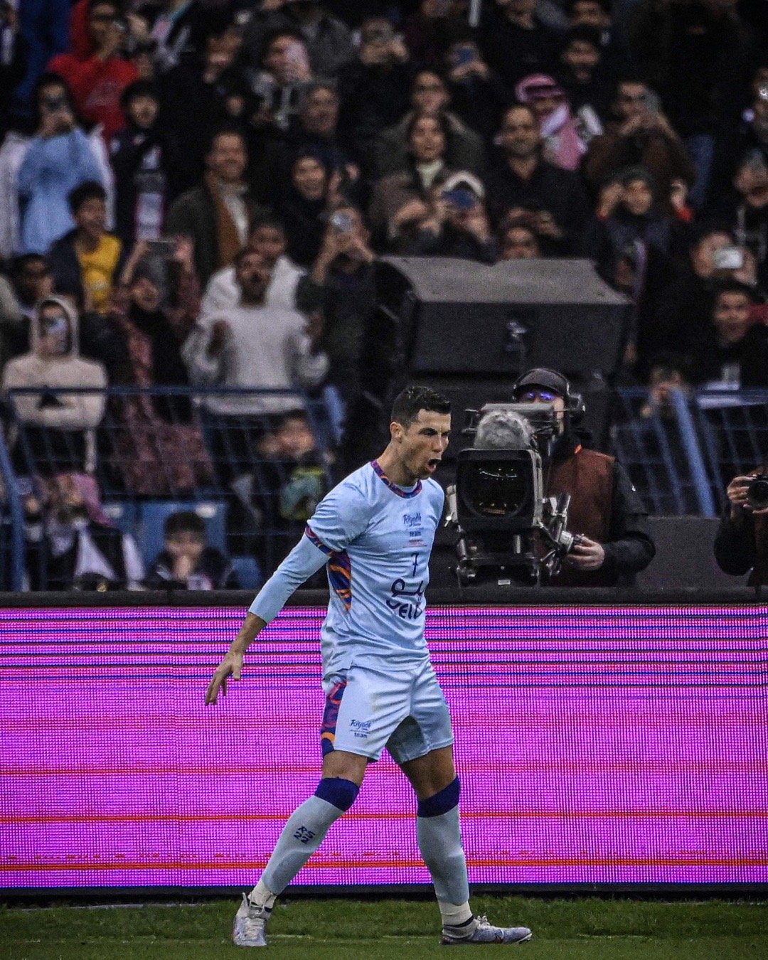 c罗梅开二度感动视频,c罗4分钟梅开二度打破纪录