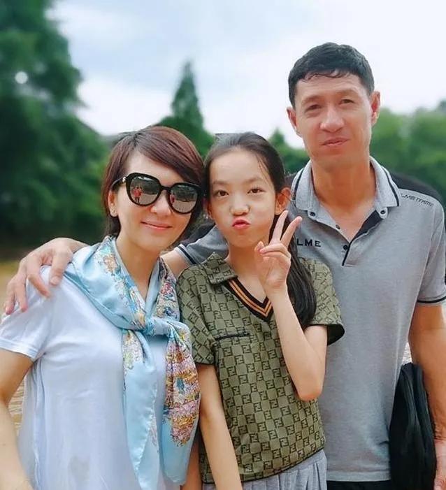 歌手甘萍结过几次婚,甘萍嫁给谁