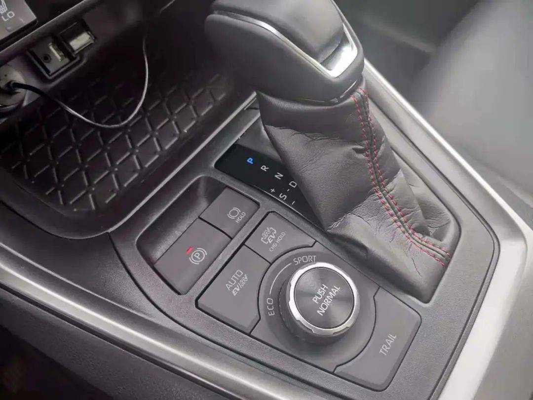 唐dmi对比威兰达混动,比亚迪唐dm-i与威兰达高性能版