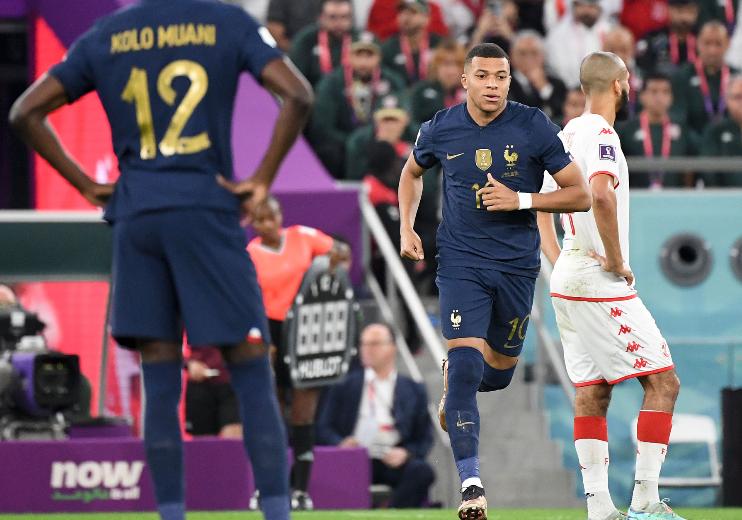 法国队卫冕姆巴佩地位,姆巴佩能不能带领法国队卫冕冠军