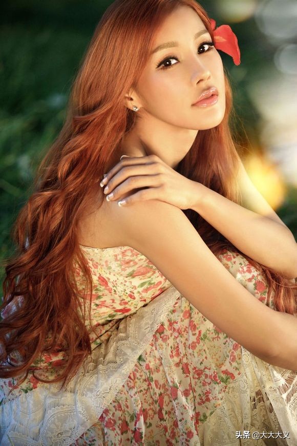 米娜早期热舞,米娜热舞