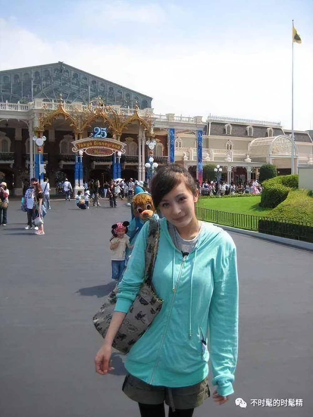 胸大怎么穿衣服不会凸出来,胸大怎么穿衣服不肿