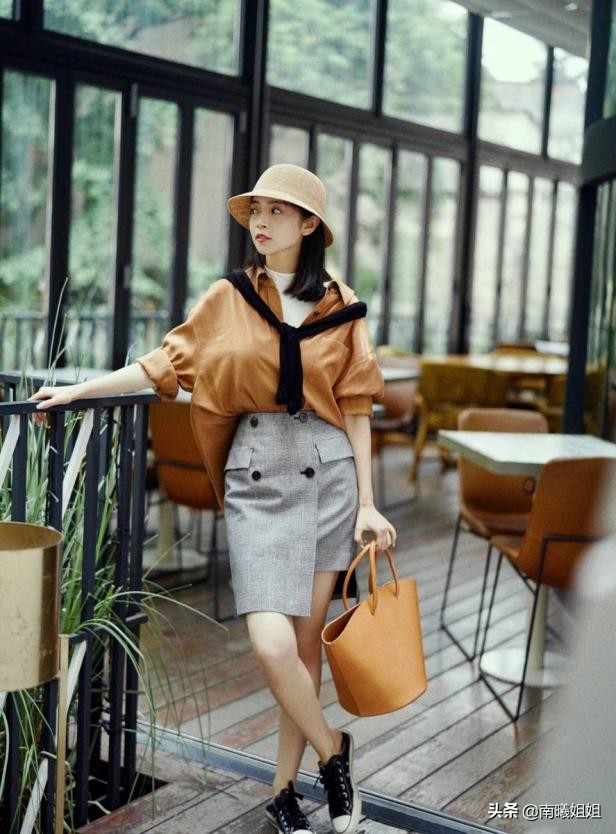 小个子不管穿什么裙子，尽量避开这3个“长度”，免得显矮又显胖