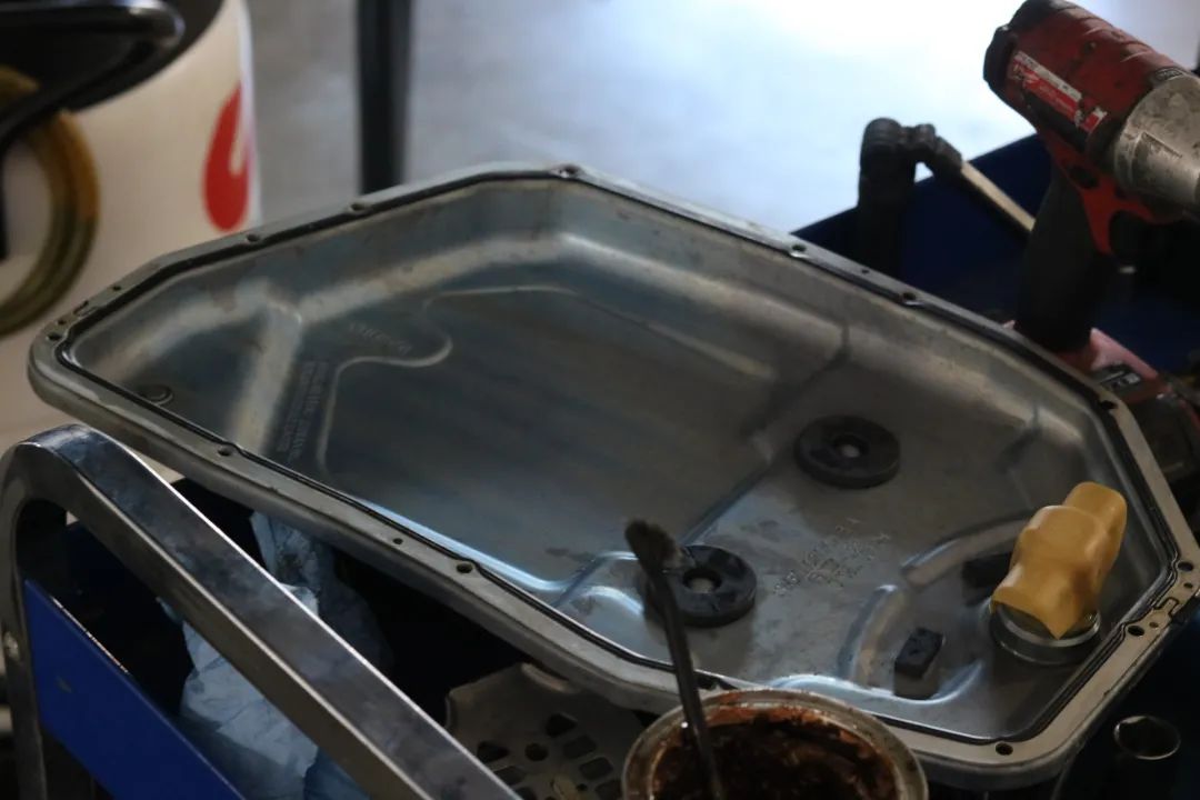 10年奥迪a6翻新修复,09年奥迪a6全车翻新全过程