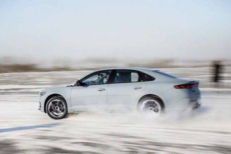 速腾1.5和星瑞1.5哪个发动机好,2.0t吉利星瑞和1.5t速腾百公里加速