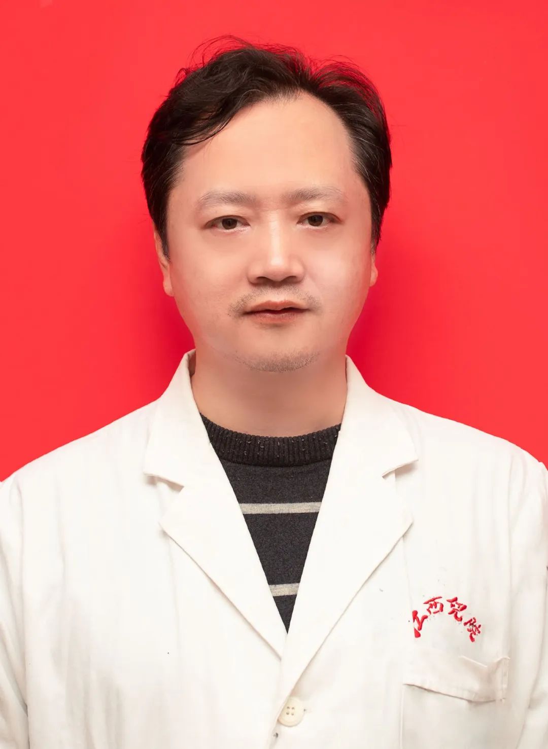 【警惕】10岁女童*体下**渗液5年，医生竟从私密处取出金属球