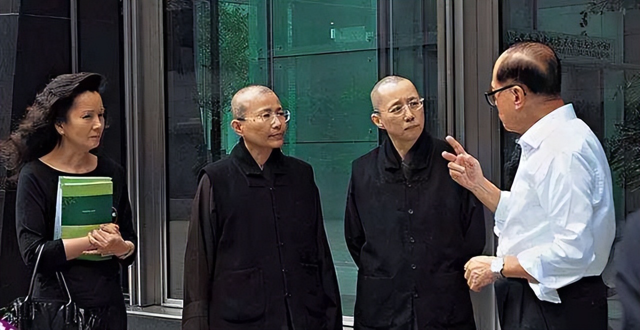 周凯旋跟了李嘉诚多少年,周凯旋凭什么被李嘉诚独宠29年