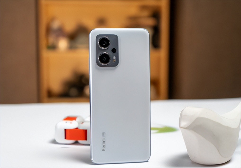 红米比较实惠的手机,红米手机哪个更值得入手