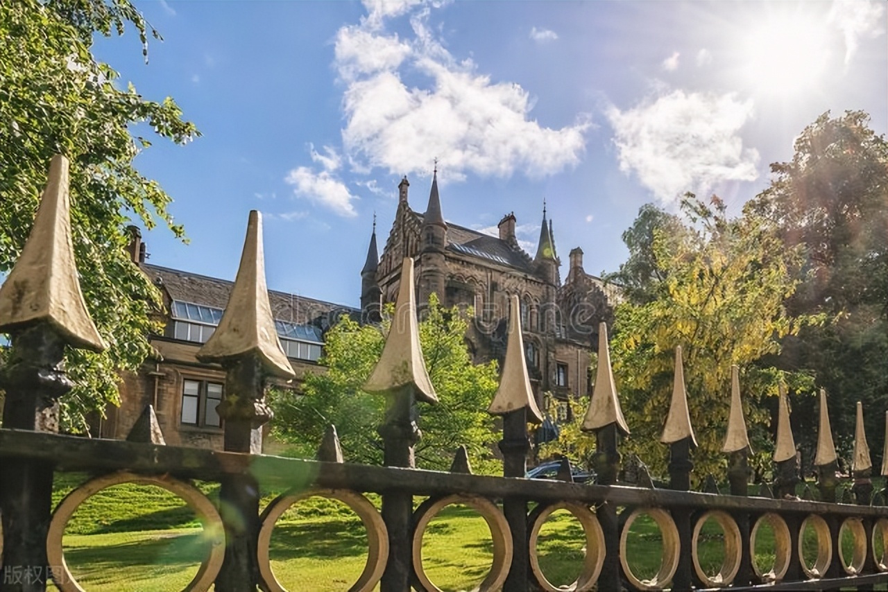 英国格拉斯哥大学qs排名2023,英国格拉斯哥大学2020世界排名
