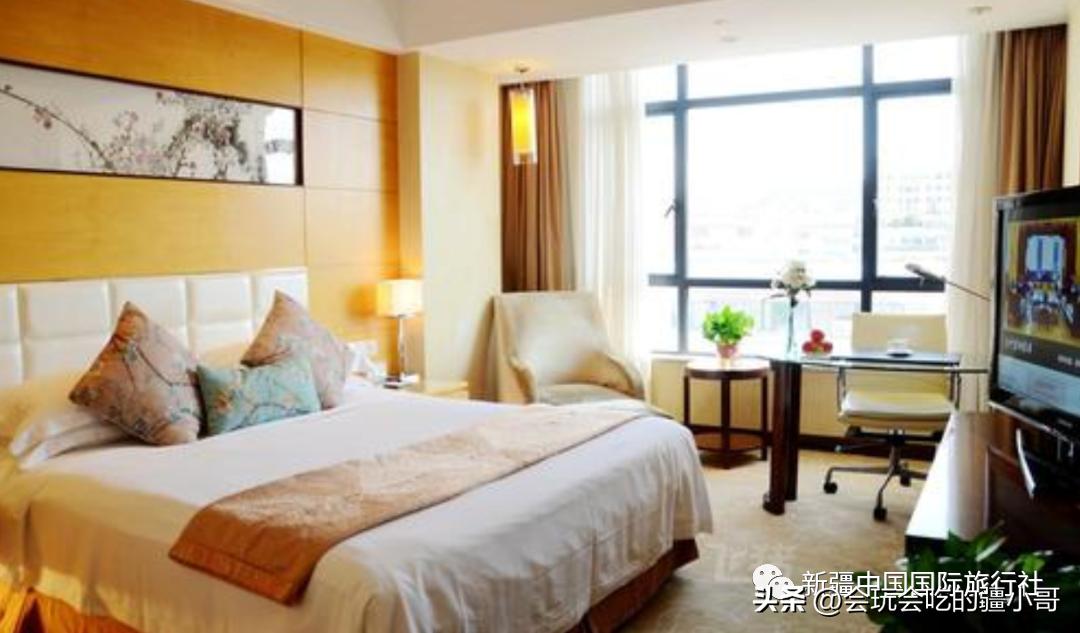 家庭商务车8人座,家庭车7座旅游车推荐