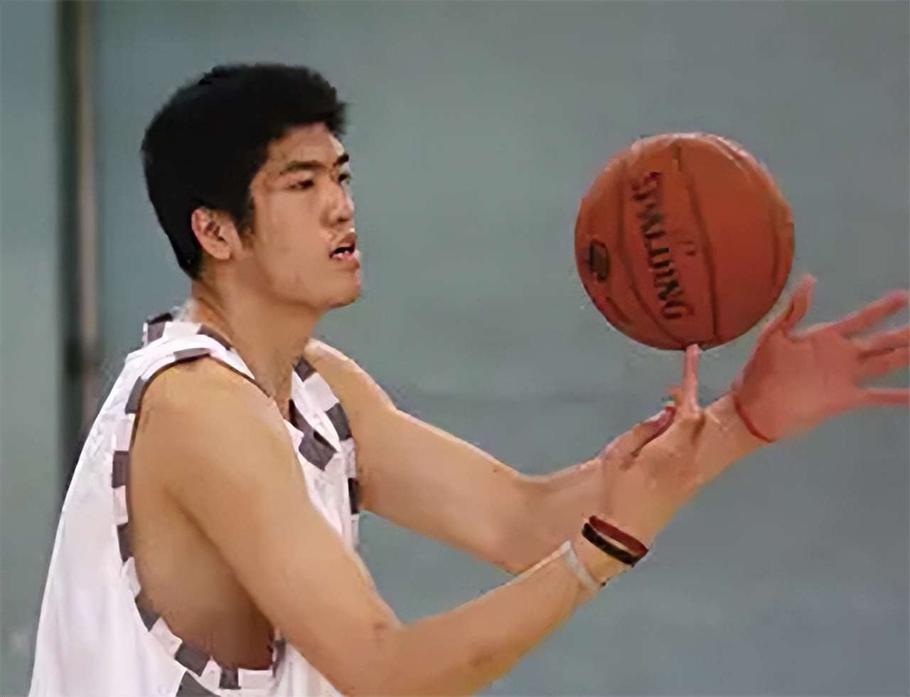 农村小伙娶1.97米女篮巨人梁天云,女篮运动员梁天云的抖音号