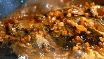 有缘千里来吃“臭”，不用暗号，靠味儿就行