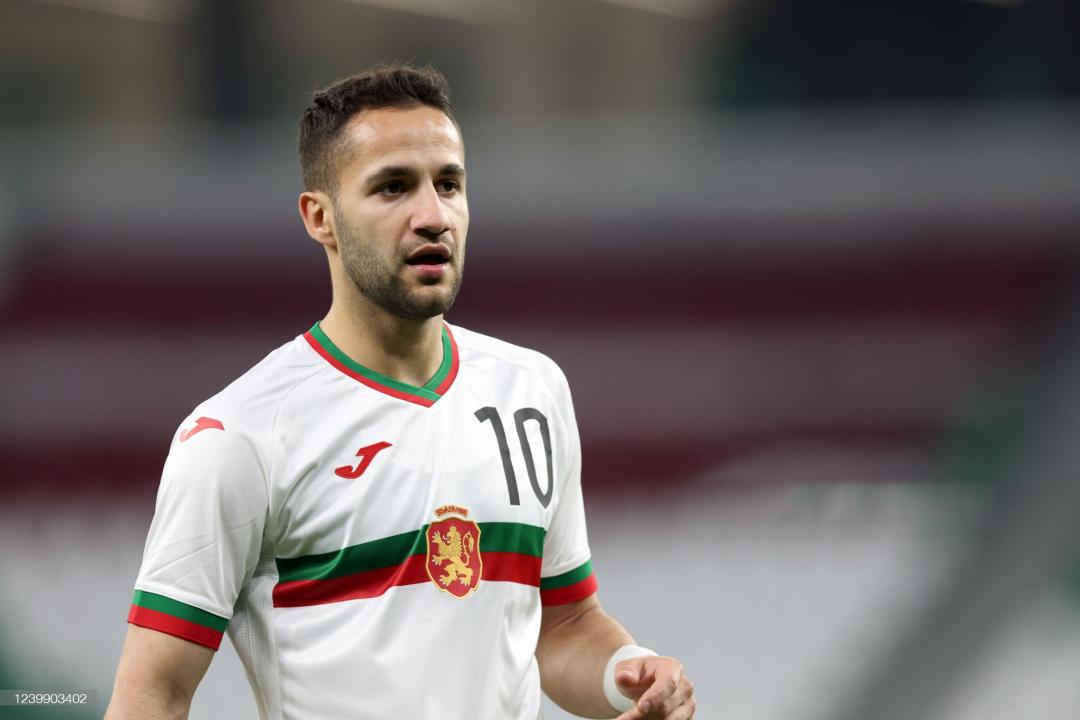 大连国脚引援名单,曝大连人队被禁止引援