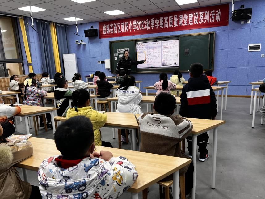 轻舟已过万重山,青舟无惧万重山共创时代新征程