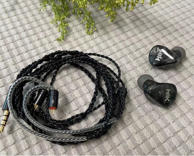 不漏音音质好的头戴式耳机推荐,降噪和音质都好的头戴式耳机推荐