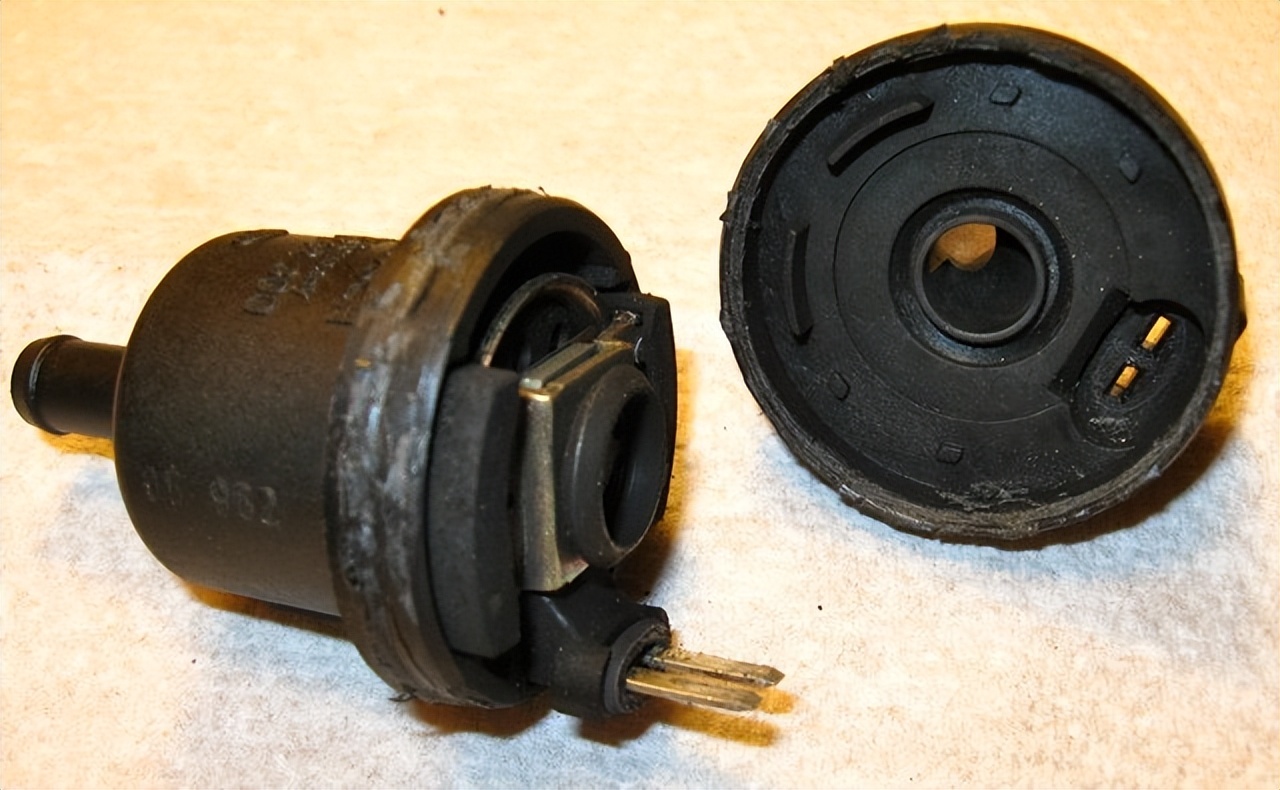 日产碳罐电磁阀工作原理,途观碳罐电磁阀工作原理