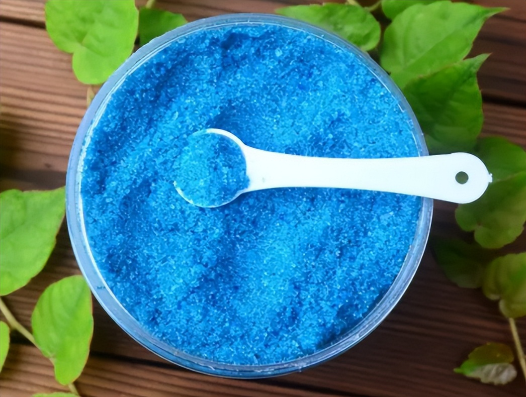 花多多2号和磷酸二氢钾有什么区别，老一辈：都是智商税，别用了