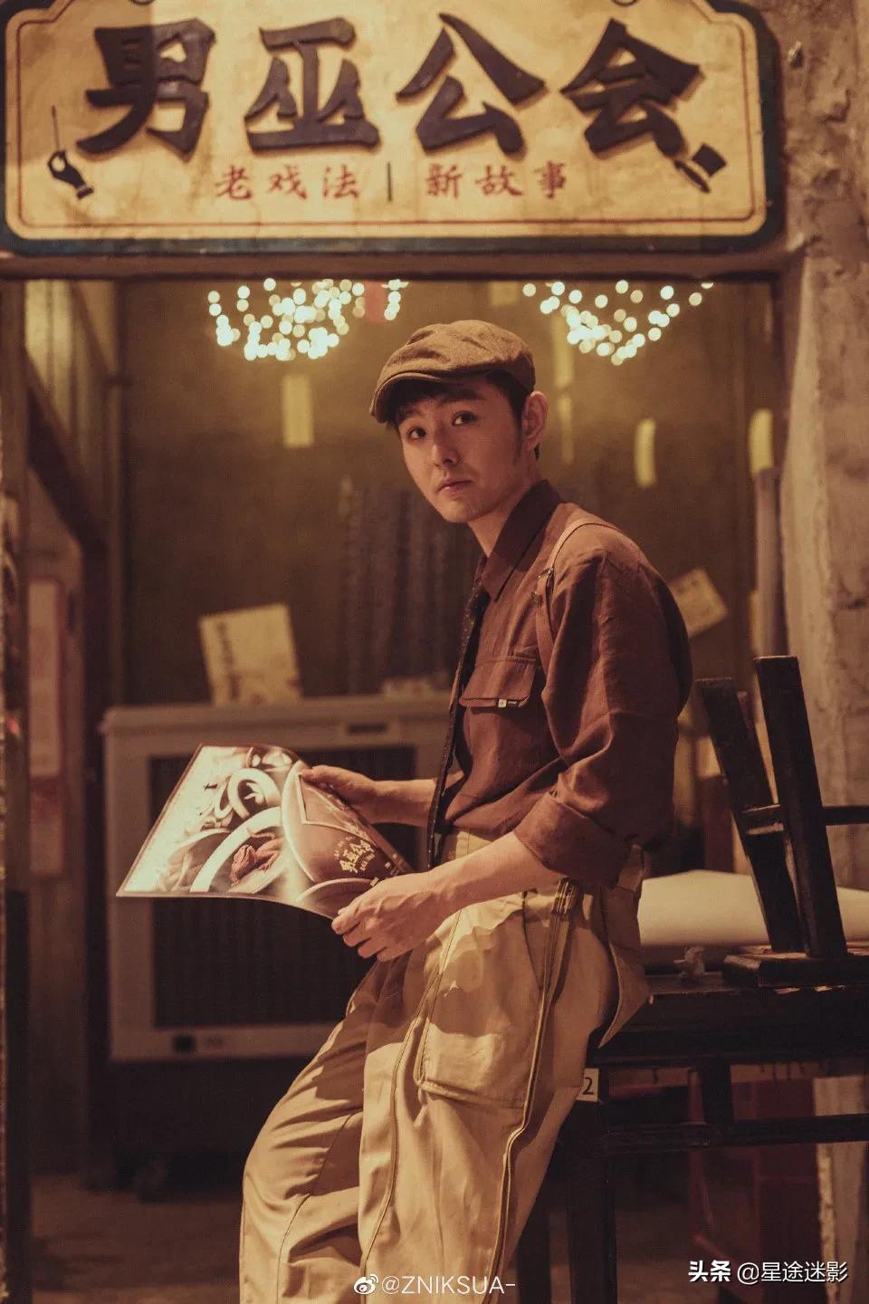 春晚魔术邓男子解析,2022春晚魔术邓男子让谁拿魔方了