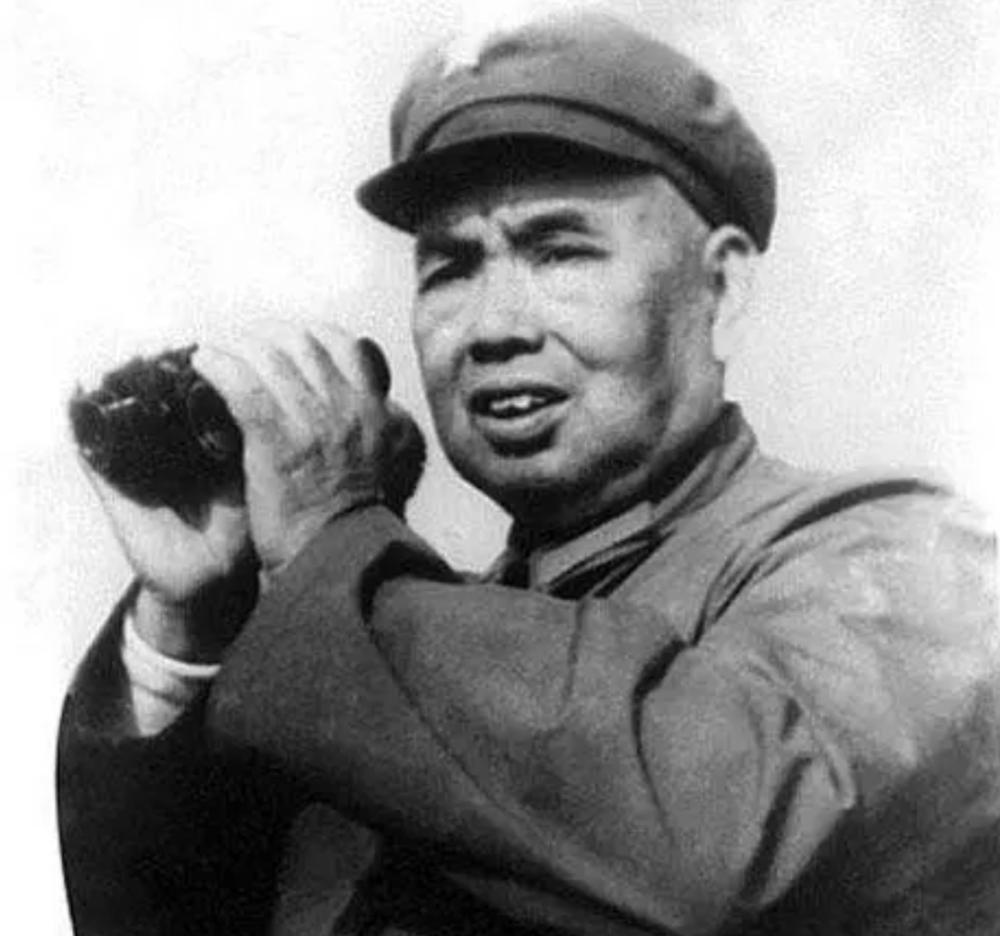 79年*世友许**用一个月击败越军，回国时满脸怒气，无人敢前去接机