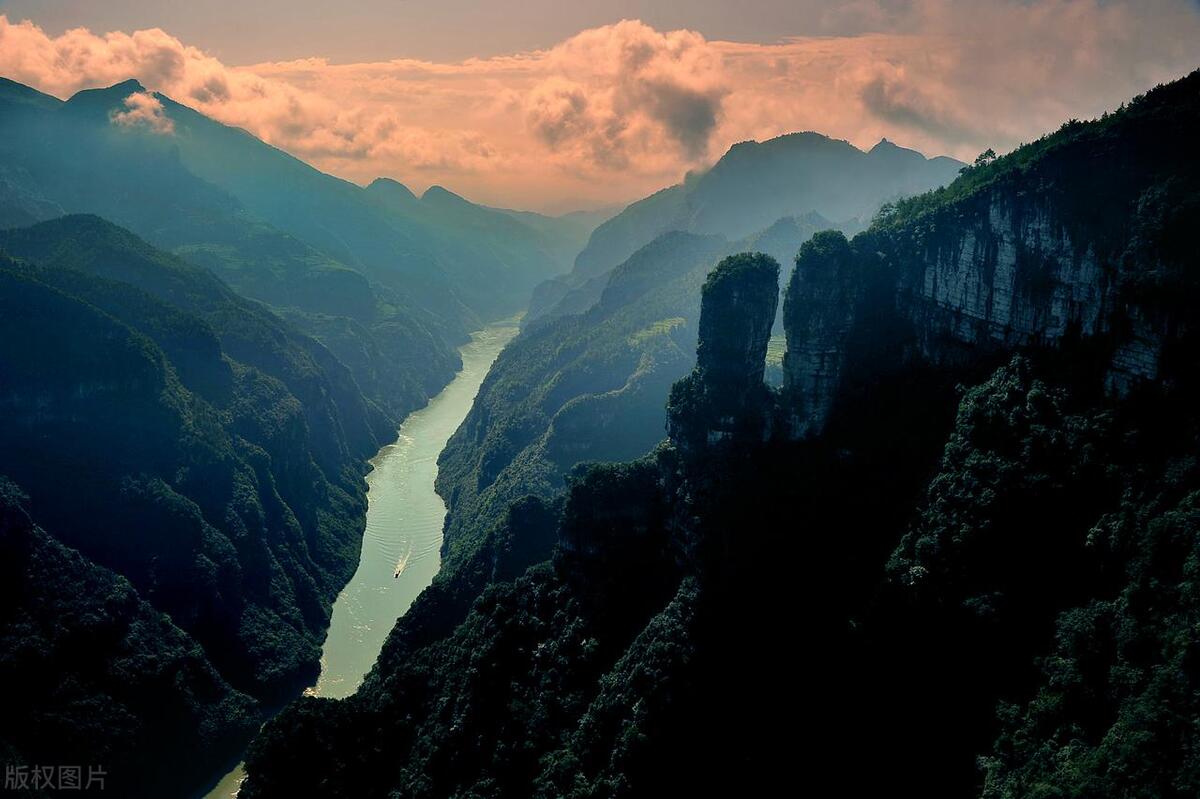 昆明到贵州5日游路线攻略,苏州出发到贵州自由行路线攻略