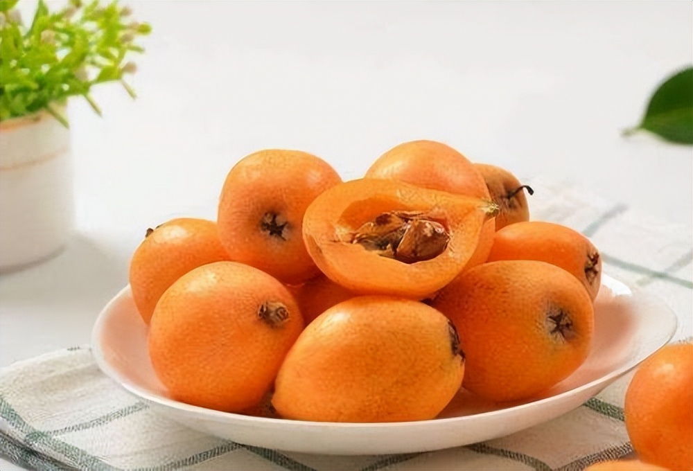 石棉是吸入还是皮肤接触对人有害,中国石棉对人体的危害