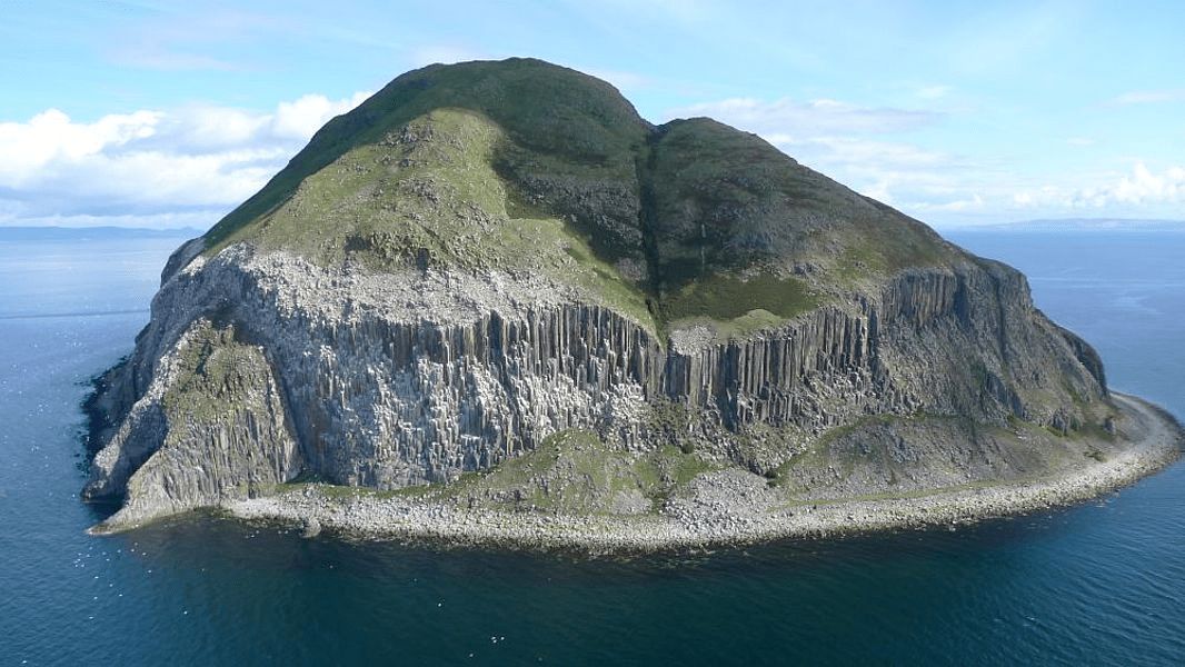 中国冬奥会冰壶多少钱,冬奥会冰壶现在值多少钱