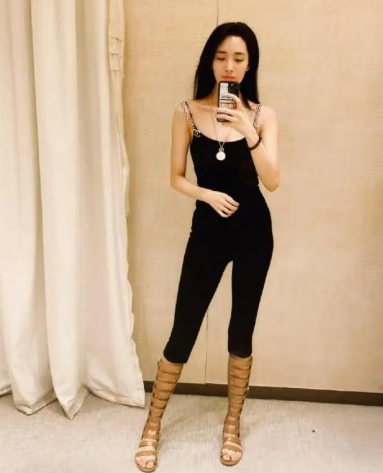 公认身材最好的4位女星,拥有逆天长腿的十大女星