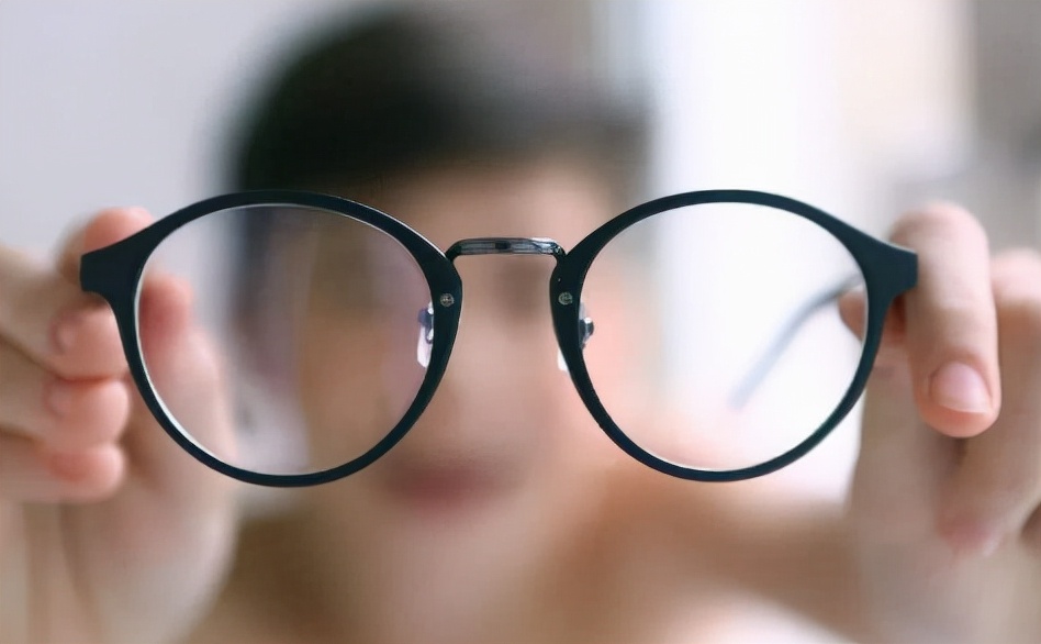 两分钟的预防近视眼的方法,治疗近视眼秘诀