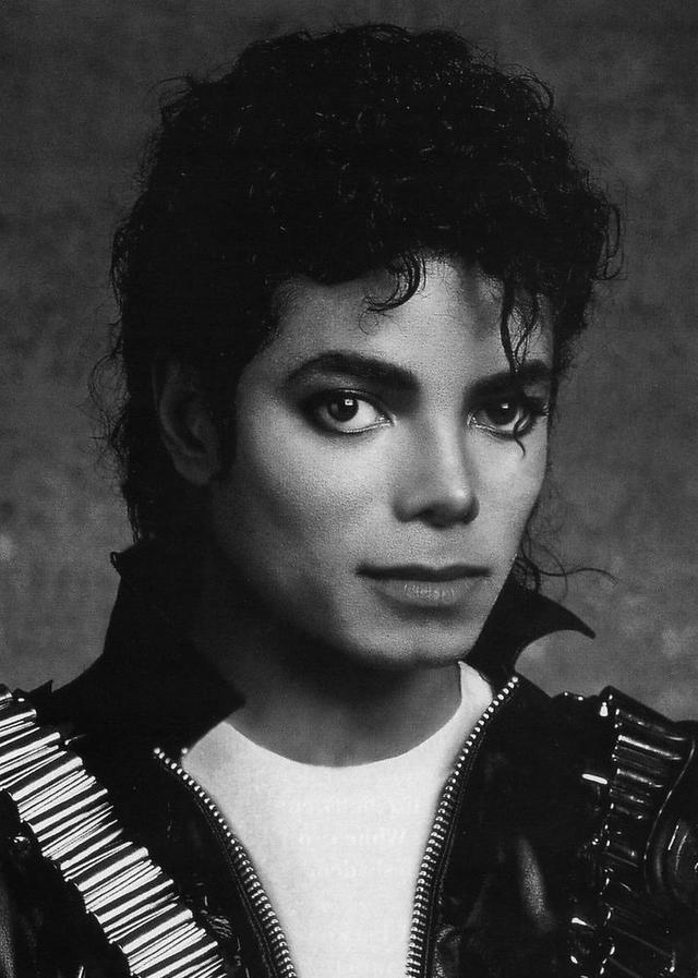 杰克逊鼻子整容成功案例,杰克逊整容失败的照片