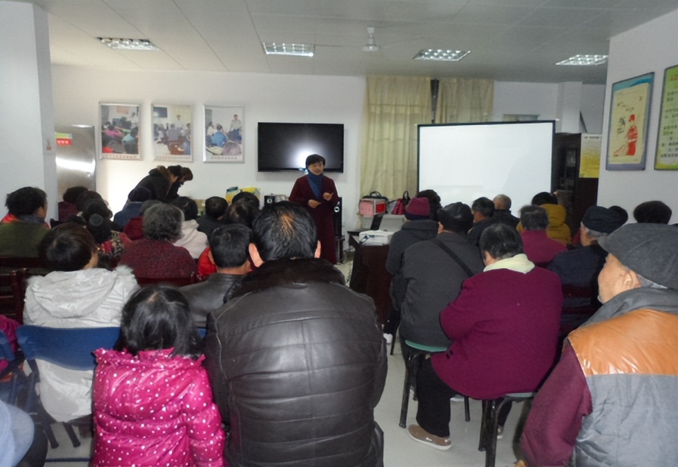 一把年纪，还老不正经？老年人的性与爱，为何无处安放